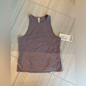 Lululemon Find Your Pace Tank. Size 6.